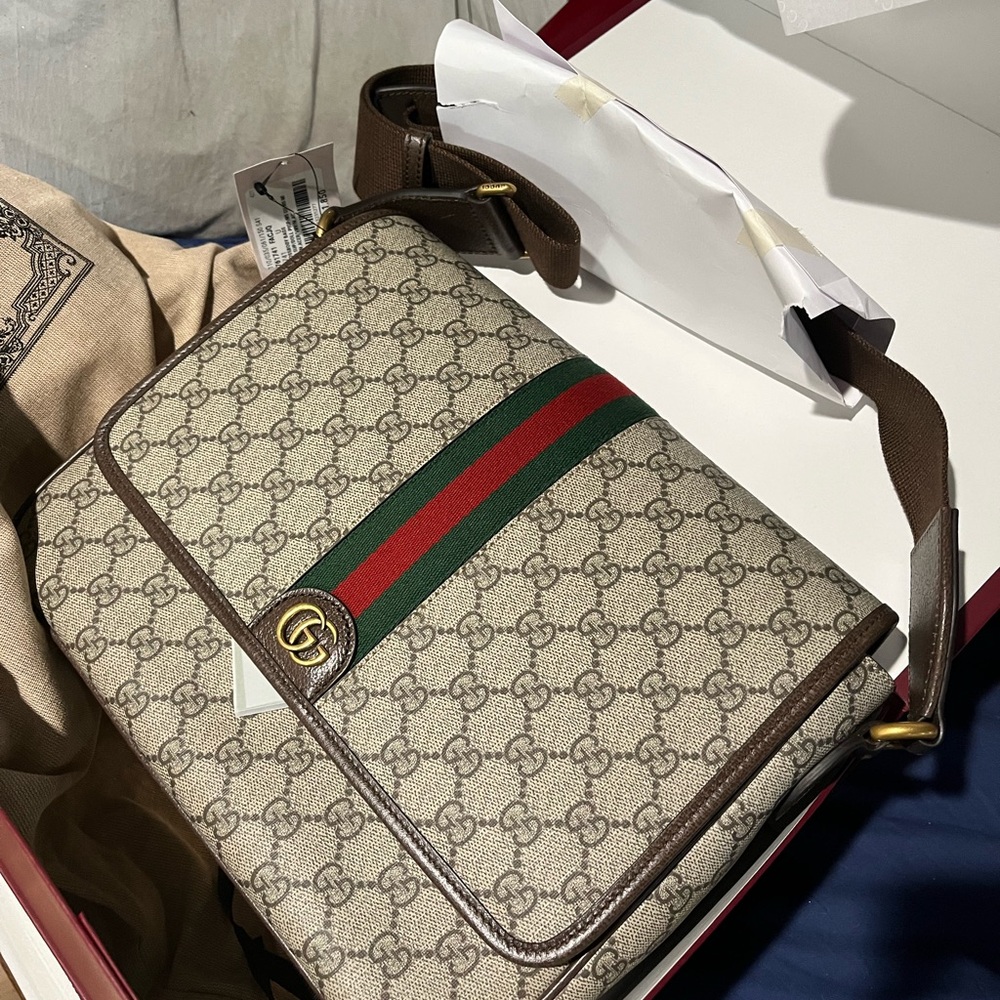 Gucci Beige GG Supreme Messenger Bag with Green and Red Web